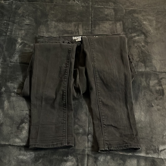 Levi’s jeans - Picture 2 of 2